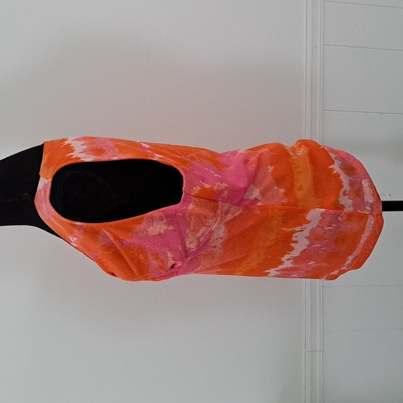 CHAPS CLASSICS Sleeveless v-neck lined mesh top, orange/fuchsia/white Size L - Picture 2 of 5